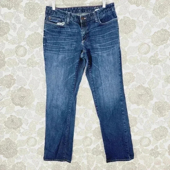 Eddie Bauer Curvy Slim Straight Women's Jeans 10 - Picture 1 of 8